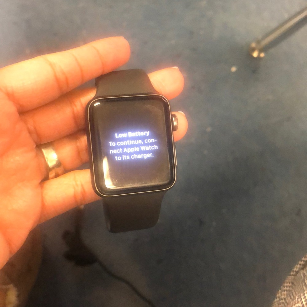 Apple Watch - image 3
